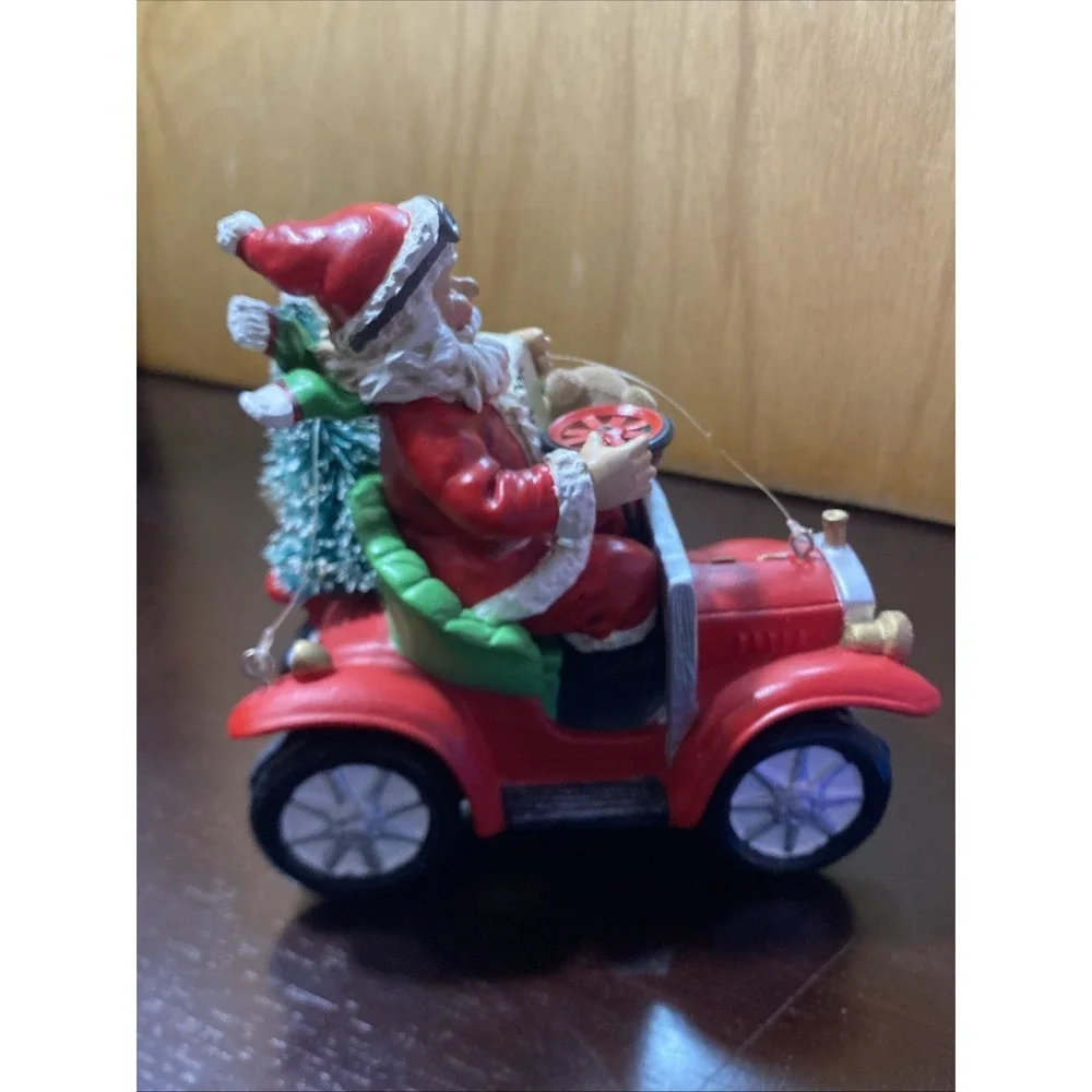 Santa Driving Old Red‎ Car Christmas Tree Ornament Retro Auto Bag Toys List